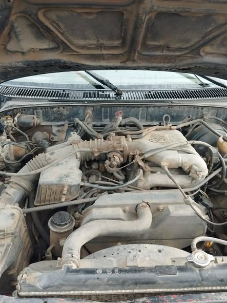 A picture of 4 runner automatic transmission working perfectly fine Dm 07015227957