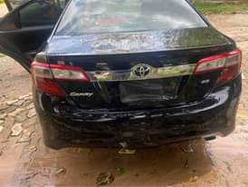 A picture of 2013 Toyota Camry 0