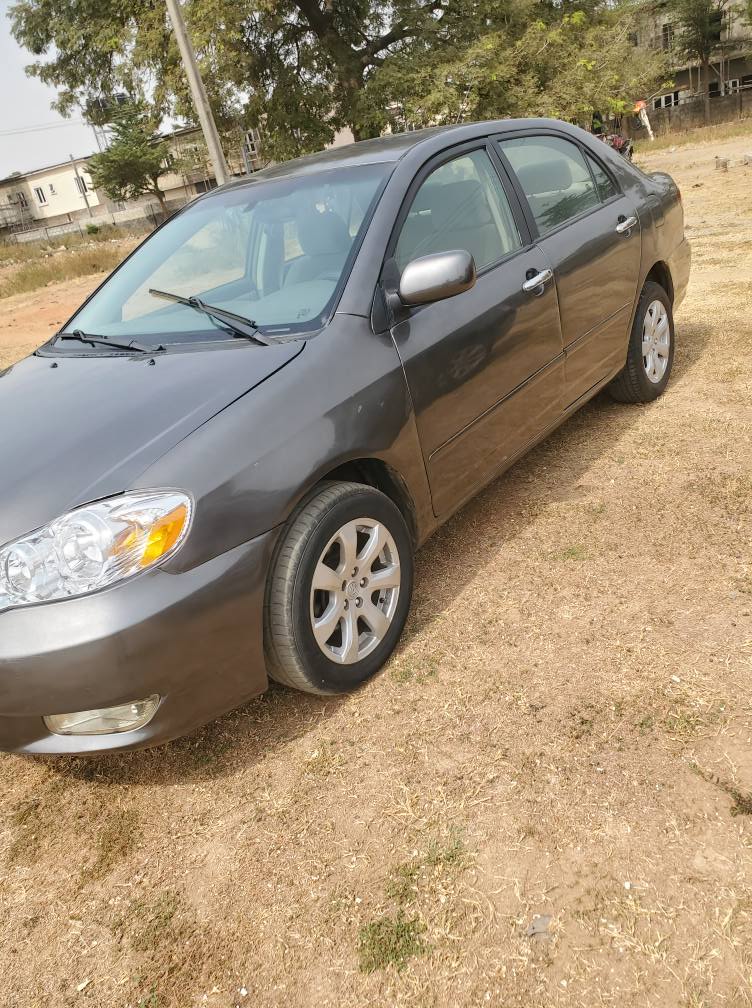 A picture of Toyota corolla 2006 in good condition nothing to fix just