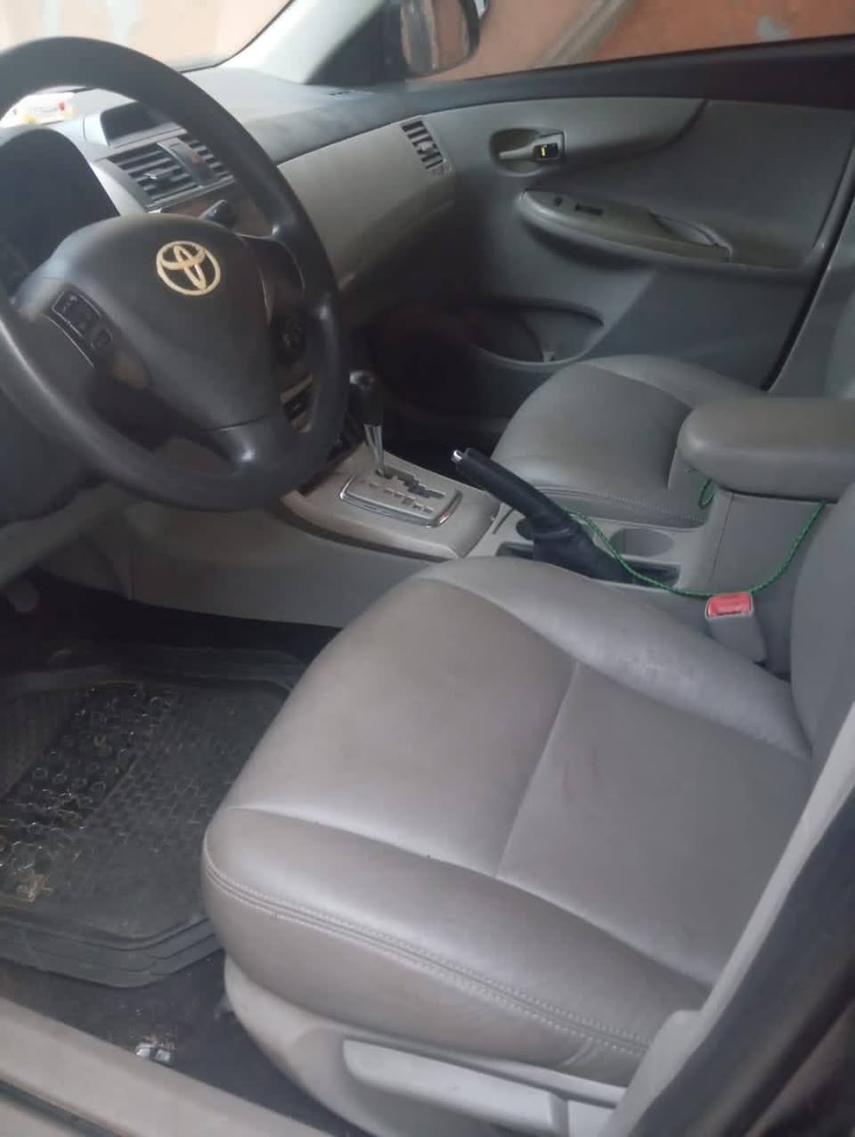 A picture of TOYOTA COROLLA MODEL 2013 08035339225