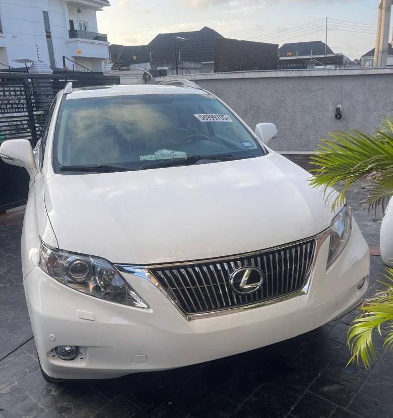 A picture of Foreign Used..... 2010 Lexus RX350