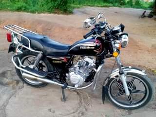 A picture of Haojue inauzwa aina kipengele document zipo Bei _ 1 680