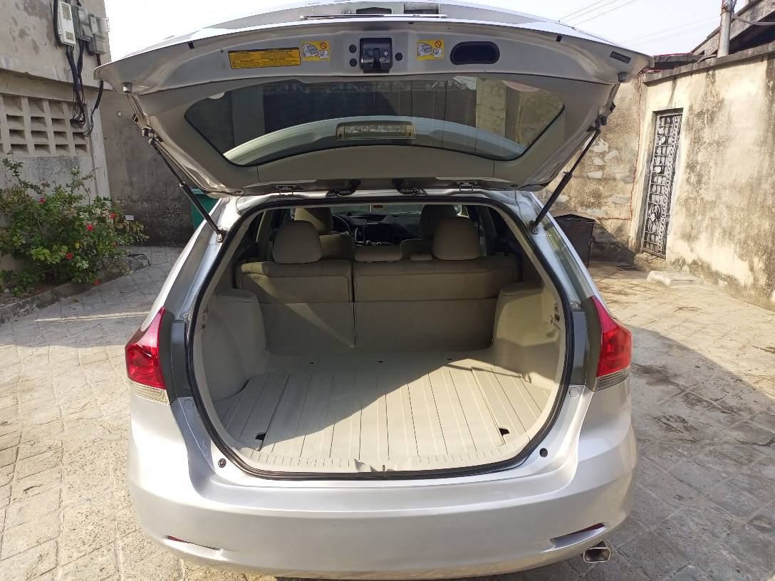 A picture of Superb 2010 Toyota venza
