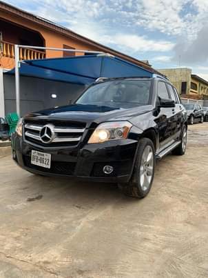 A picture of Mercedes GLK350 2010 Pano roof