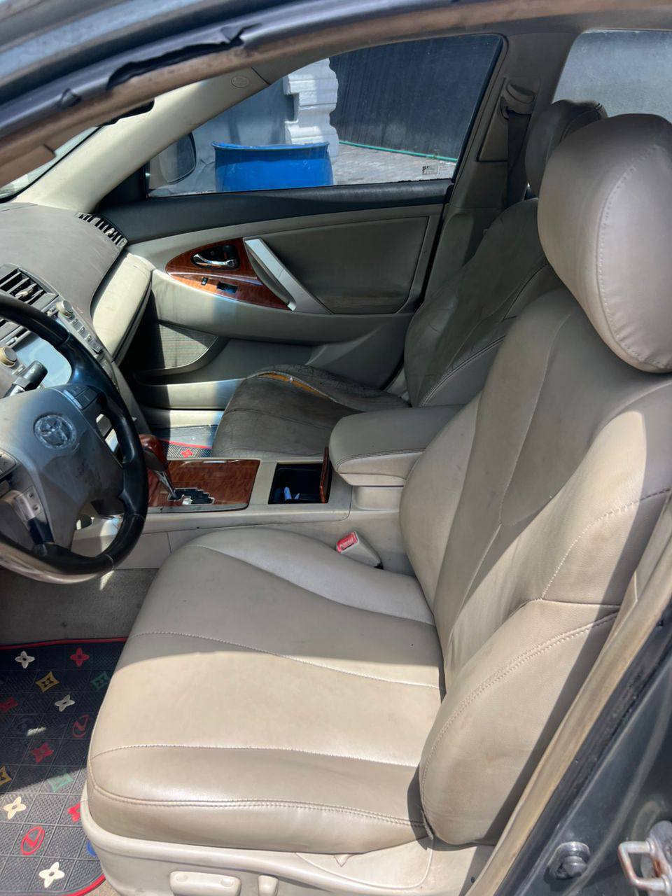 A picture of 2008 Toyota Camry Registered