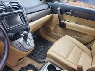 A picture of Honda CRV 08