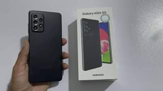 A picture of Samsung a52s storage 128 ram 8