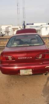 A picture of Corolla 2000