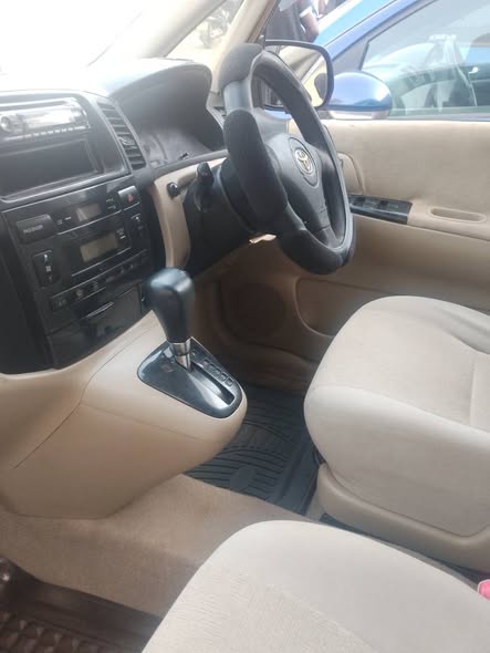 A picture of Toyota spacio