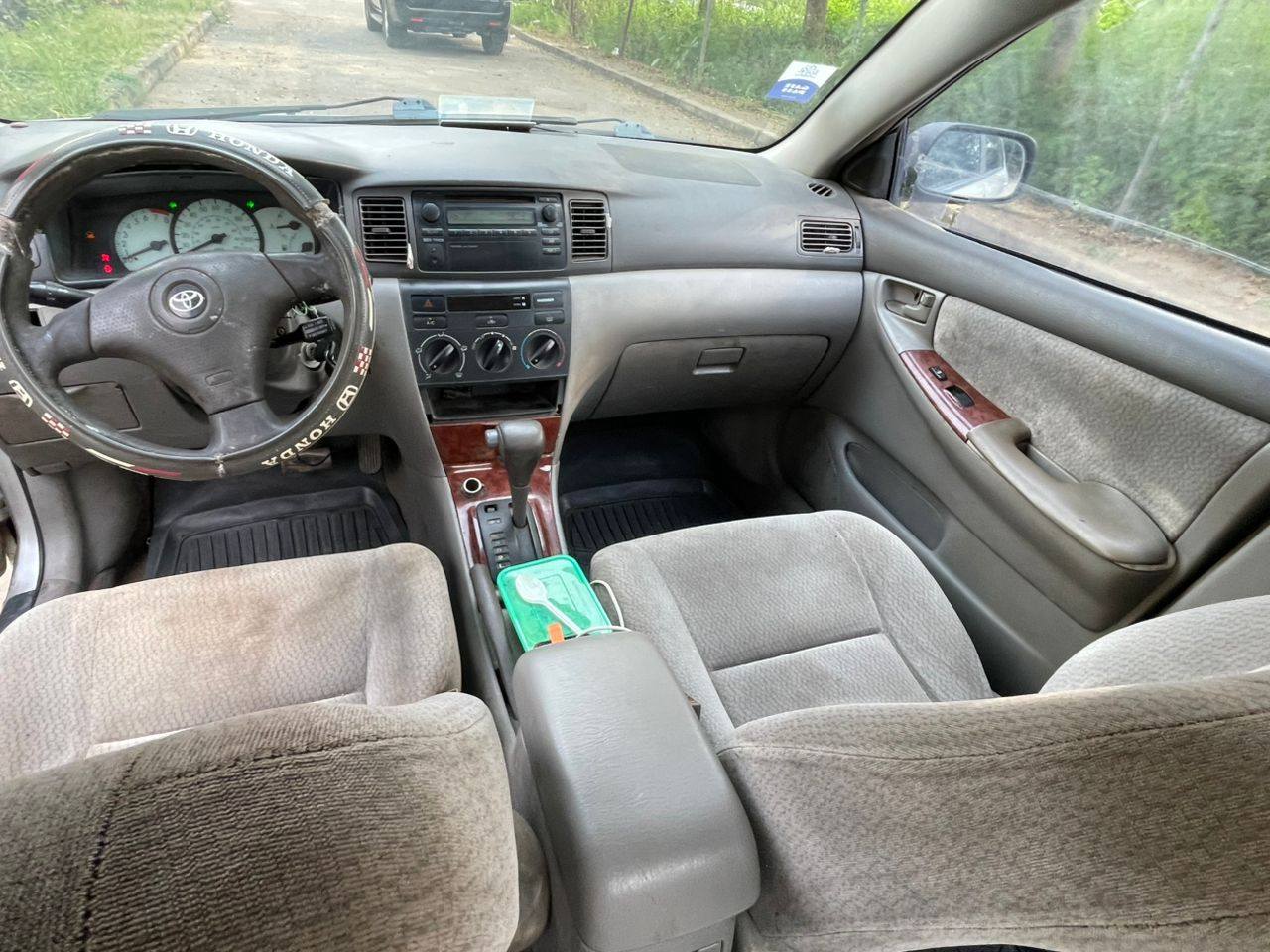 A picture of TOYOTA COROLLA