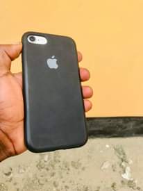 A picture of Iphone 7g