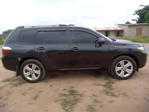 A picture of Toyota Highlander 2010 Neatly used Painted once on first body