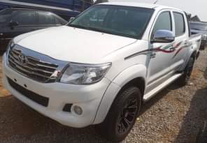A picture of TOYOTA HILUX Manual Transmission Model 2010 2015 Price 13 9M