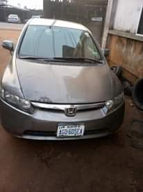 A picture of 2010 honda civic hybrid