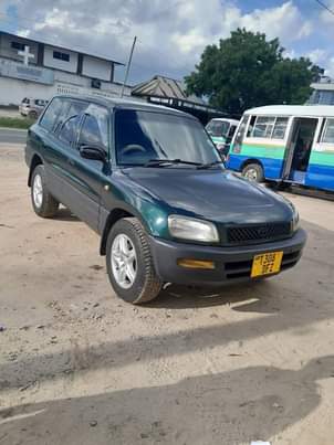 A picture of Rav 4 0764812680