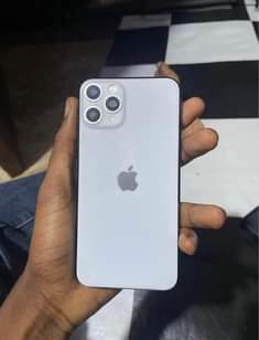 A picture of IPHONE X BODY 11