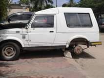 A picture of Gari bado zipo