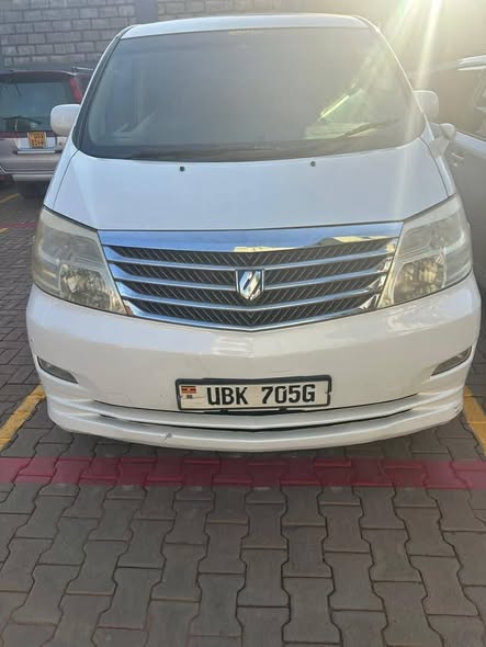 A picture of Toyota Alphard 2007