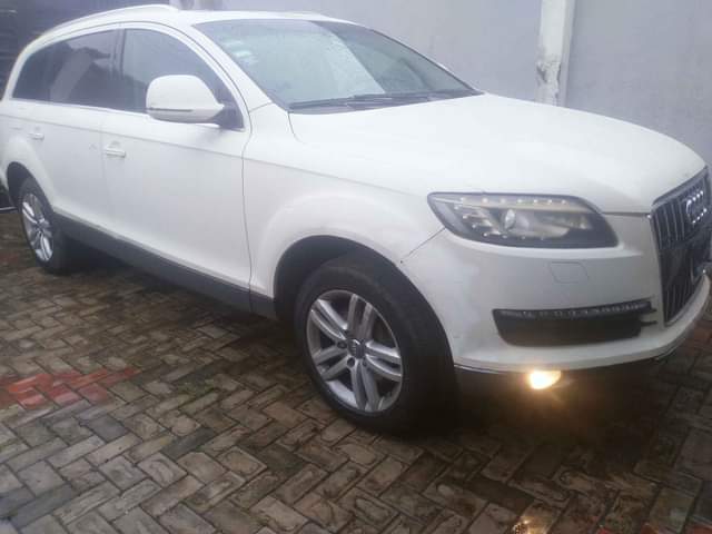 A picture of Audi Q7 2009 premium edition tokunbo standard everything working perfectly