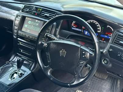 A picture of WhatsApp call 2557 6248 3424 PRICE. 19 800 000 TOYOTA