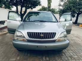 A picture of TOYOTA HARIER