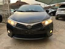 A picture of Corolla Altos 2014