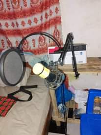 A picture of Microphone Condenser