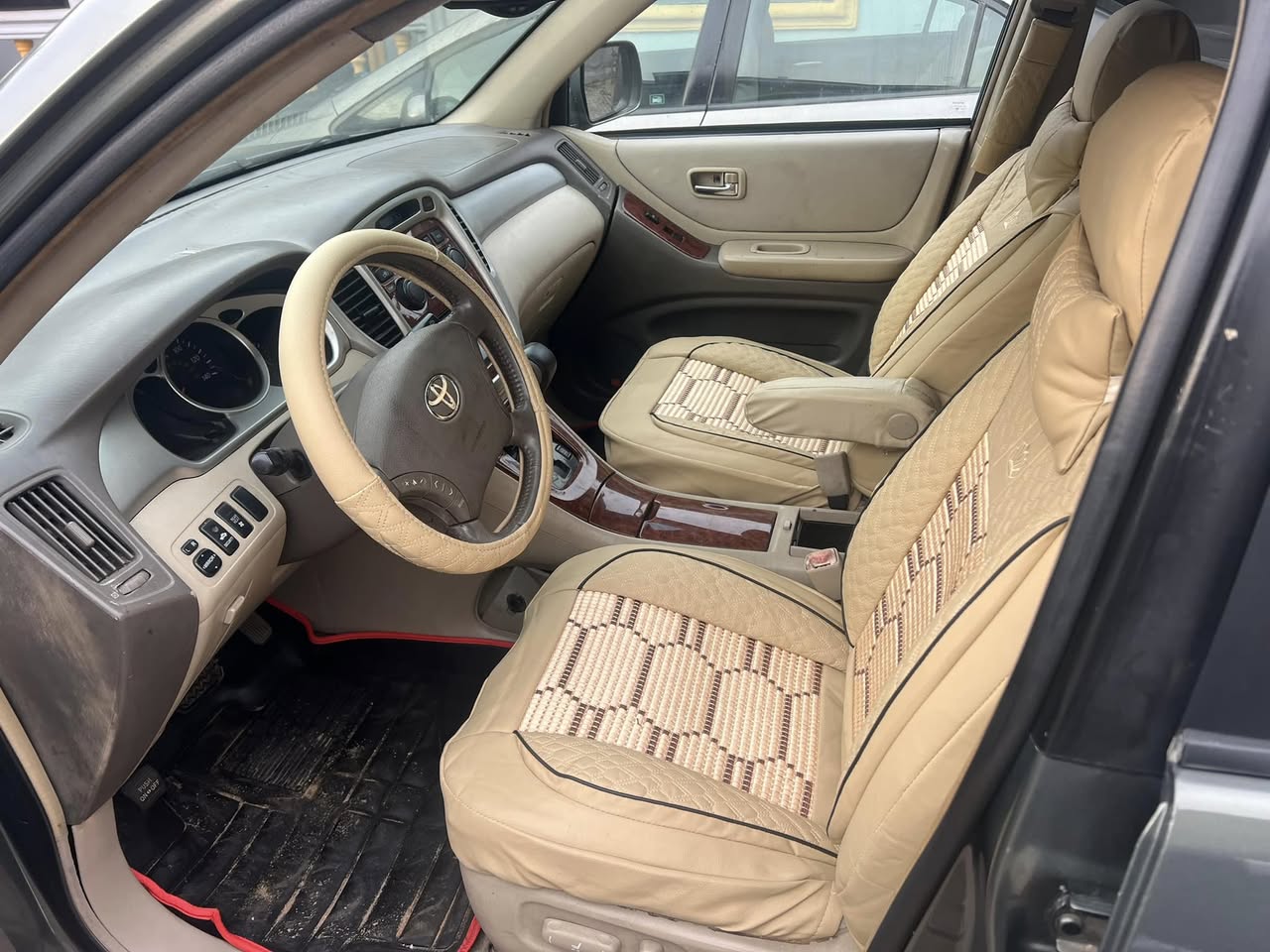 A picture of 2005 Toyota Highlander