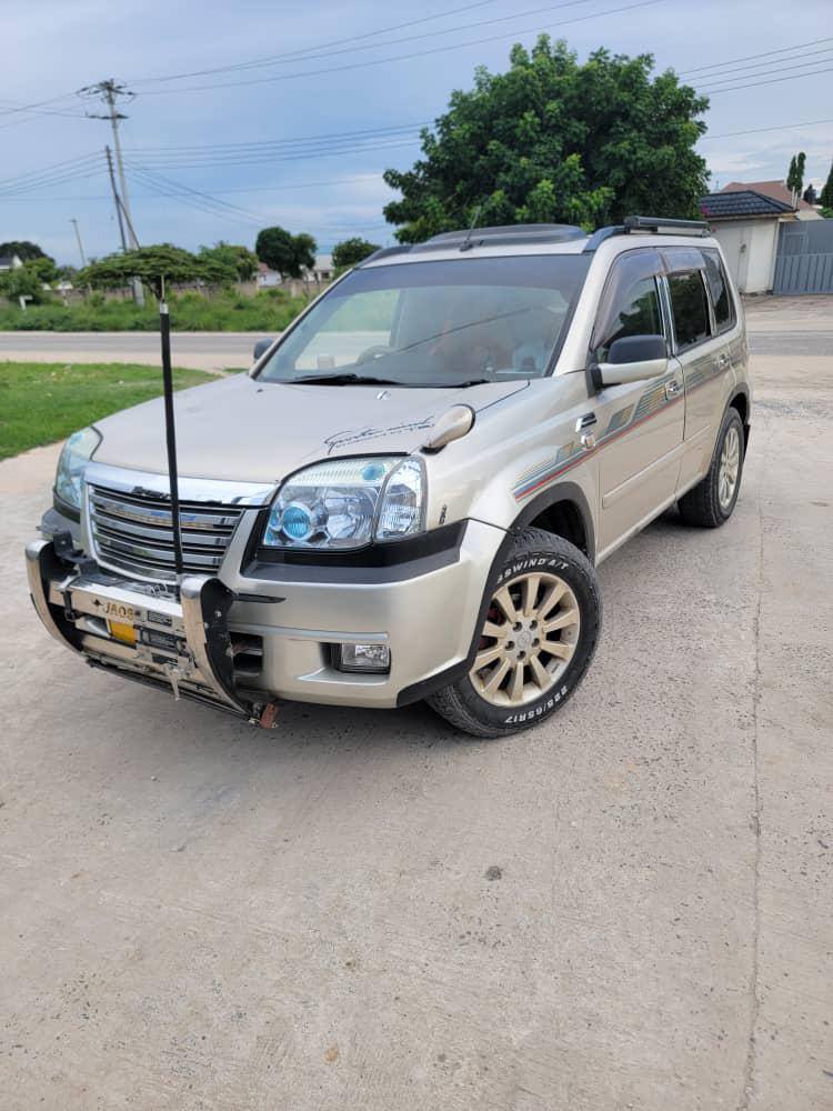 A picture of Nissan Extra