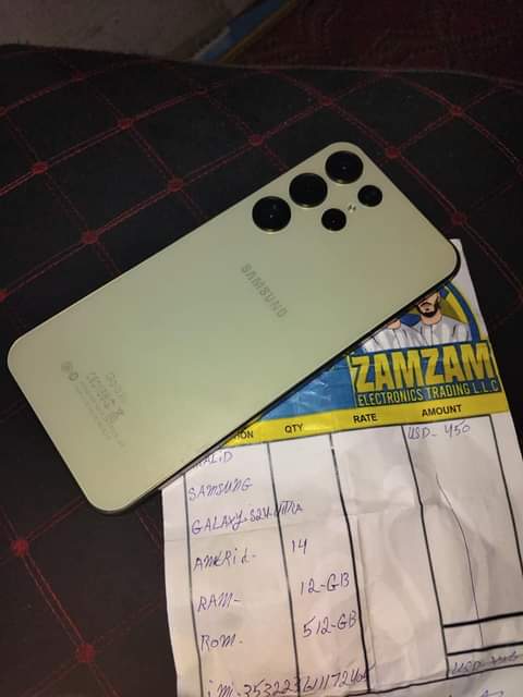 A picture of Samsung Galaxy S24 Ultra 5G Rom 512GB Ram 12 GB