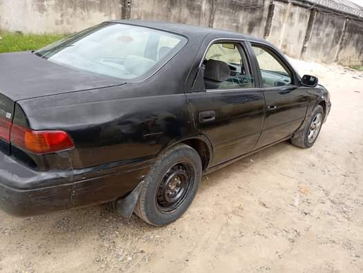 A picture of Toyota Camry with silent Engine and smooth Gear transmission Pure