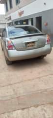A picture of 2004 Nissan Altima