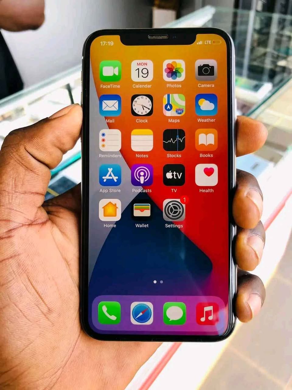 A picture of IPhone x