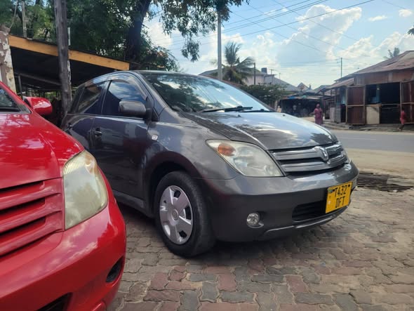 A picture of Toyota ist