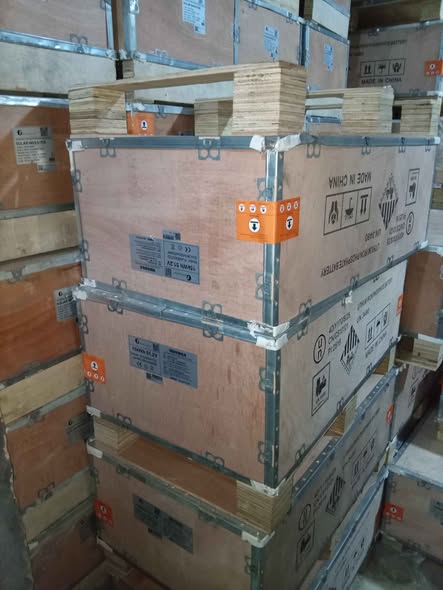 A picture of 15kwh 51 2v Felicity lithium ion battery