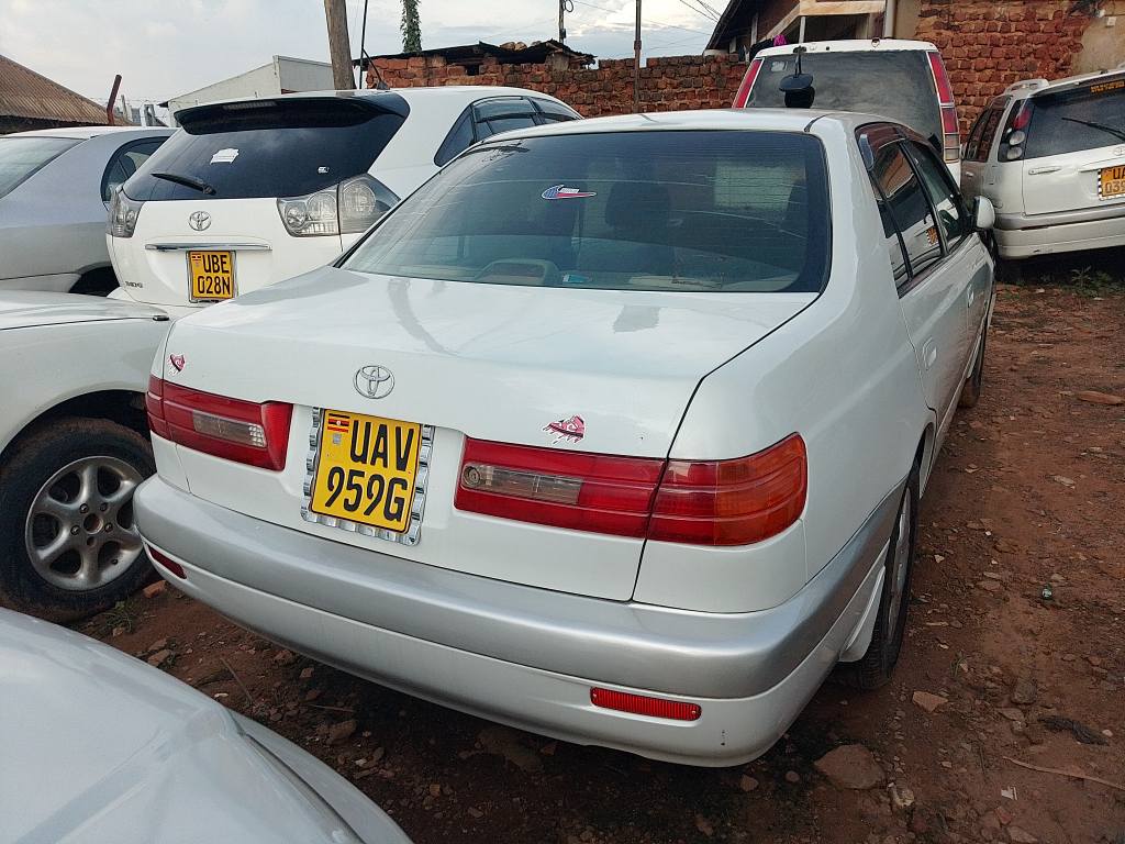 toyota premio