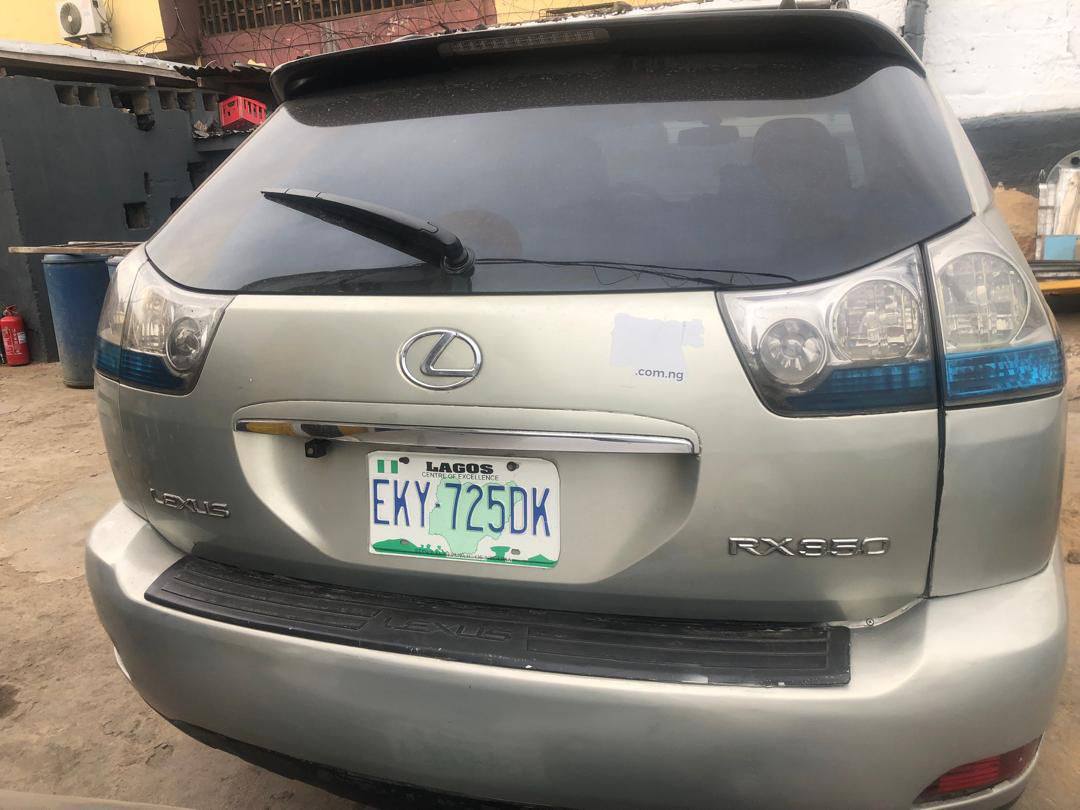 A picture of Lexus rx 350