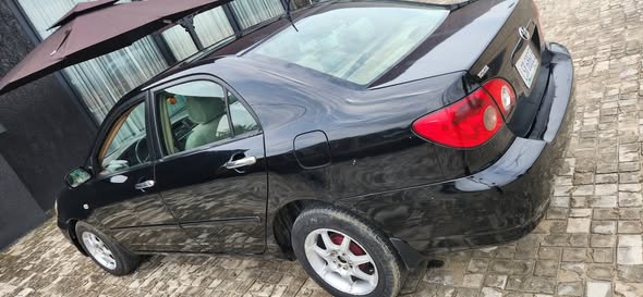 A picture of CLEAN 2006 TOYOTA COROLLA LE