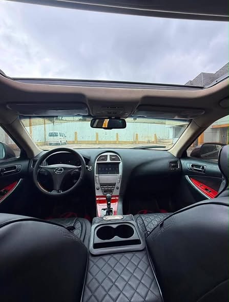A picture of Highest gade Lexus ES350 09 model Fullest option extremely clean