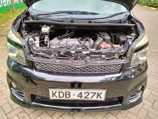 A picture of Toyota voxy