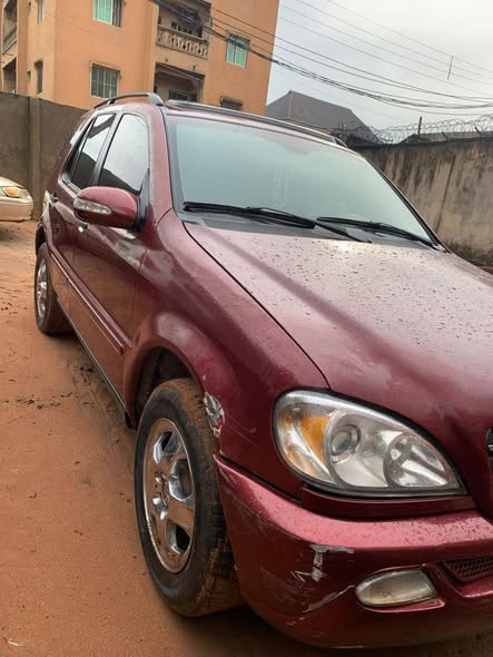 A picture of Mercedes Benz ML350