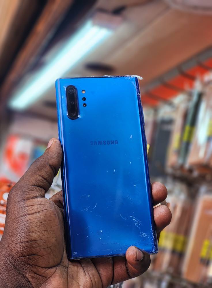 A picture of ..UK USED NOTE 10PLUS. 256GB 12GB..740K STRONGEST BATTERY LIFE GREAT
