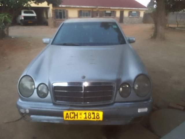 classifieds/cars mercedes