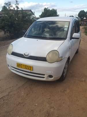 used toyota sienta