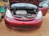 A picture of TOYOTA SIENNA