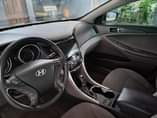 A picture of 2011 HYUNDAI SONATA