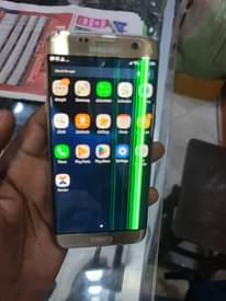 A picture of s7 edge. dual sim no crack