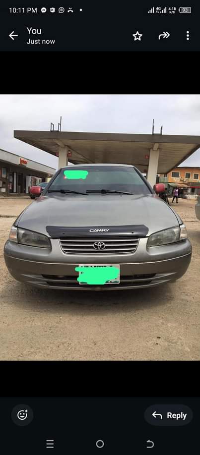 A picture of Toyota Camry LE first body engine and transmission and ac