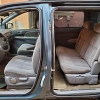 A picture of 02 Toyota sienna