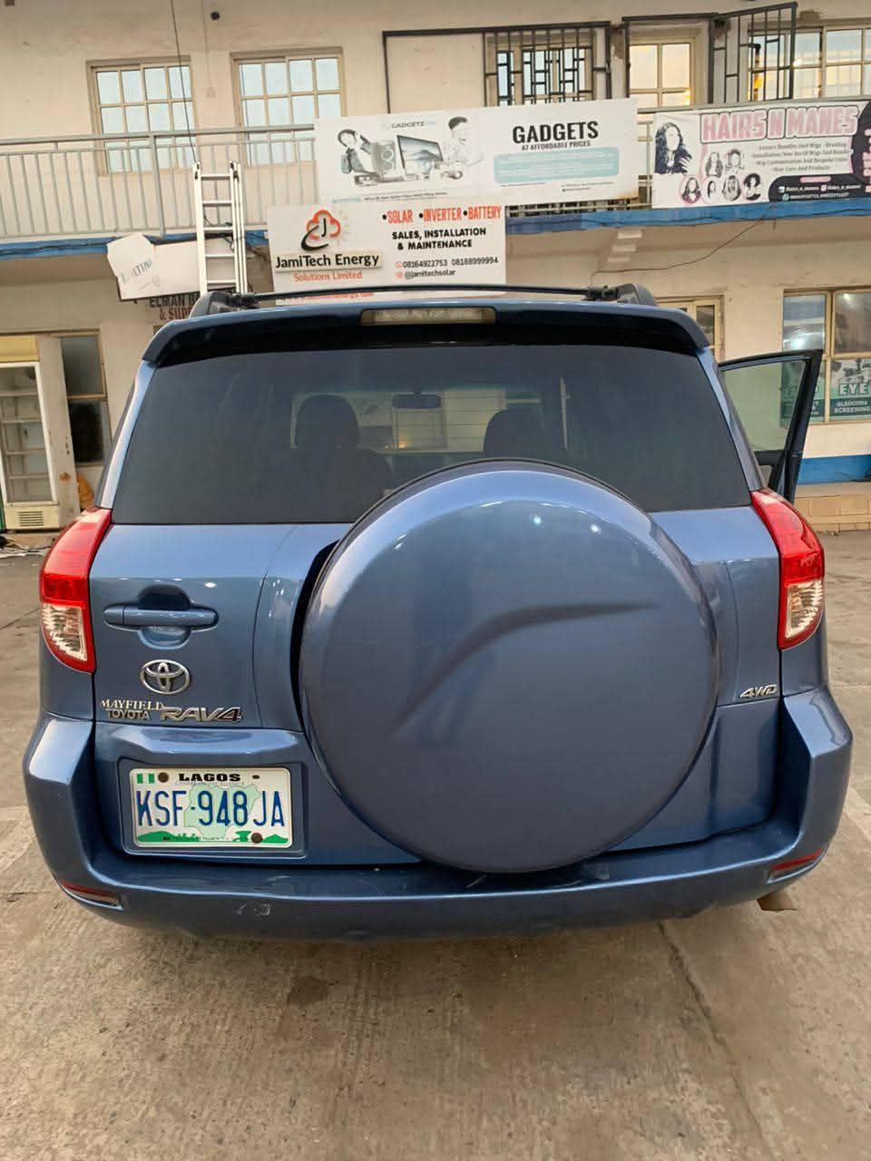 A picture of 2008 Rav 4 2008
